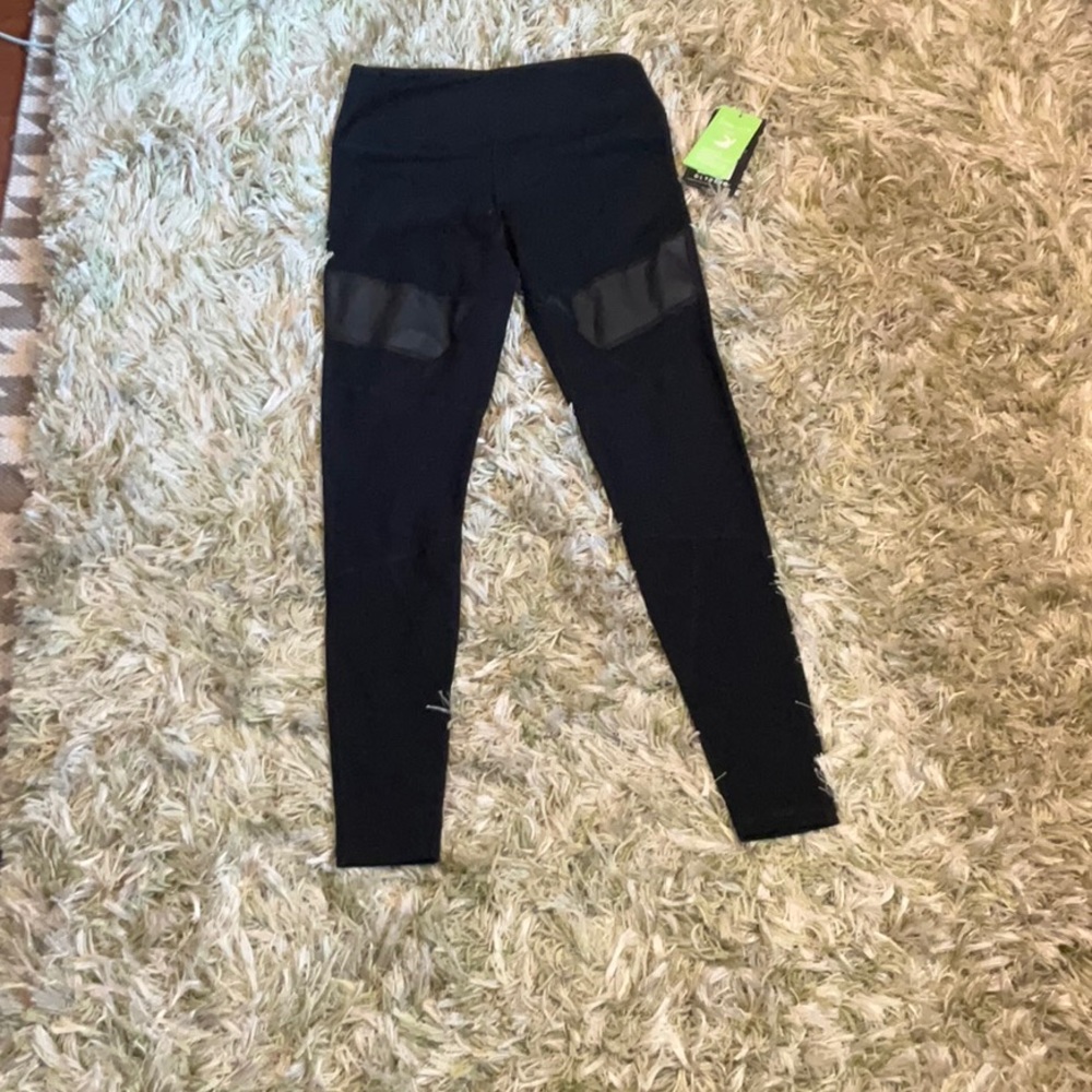 Black workout leggings